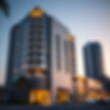 Exterior view of المعيصم مول showcasing modern architecture